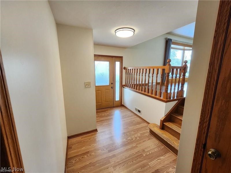 5650 Cascade Court, Seven Hills, OH 44131 Photo 8