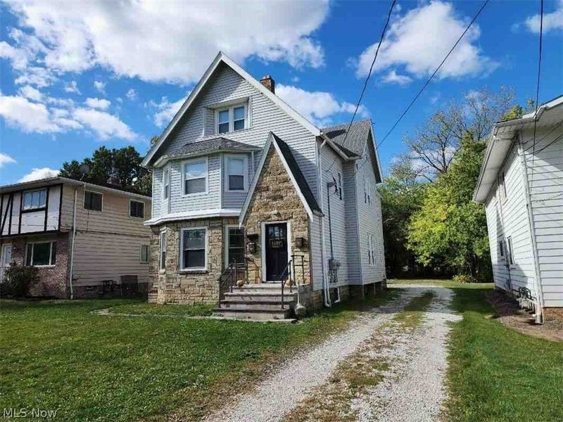 1588 S Green Road, South Euclid, OH 44121 Photo 2