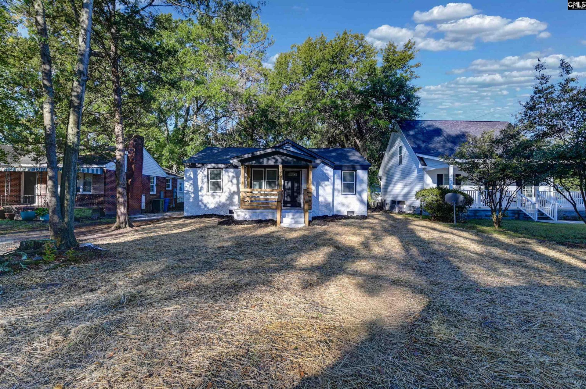 1203 Chevis Street  Photo 5