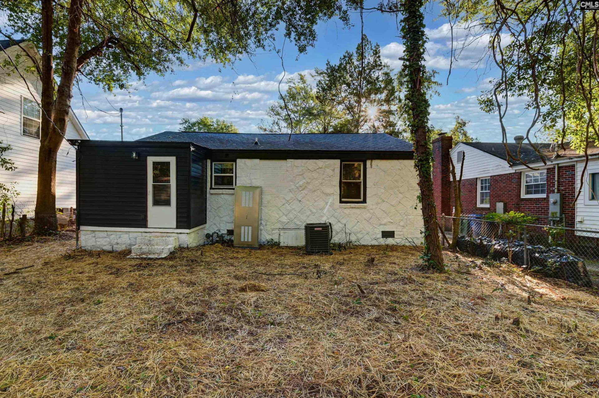 1203 Chevis Street  Photo 8