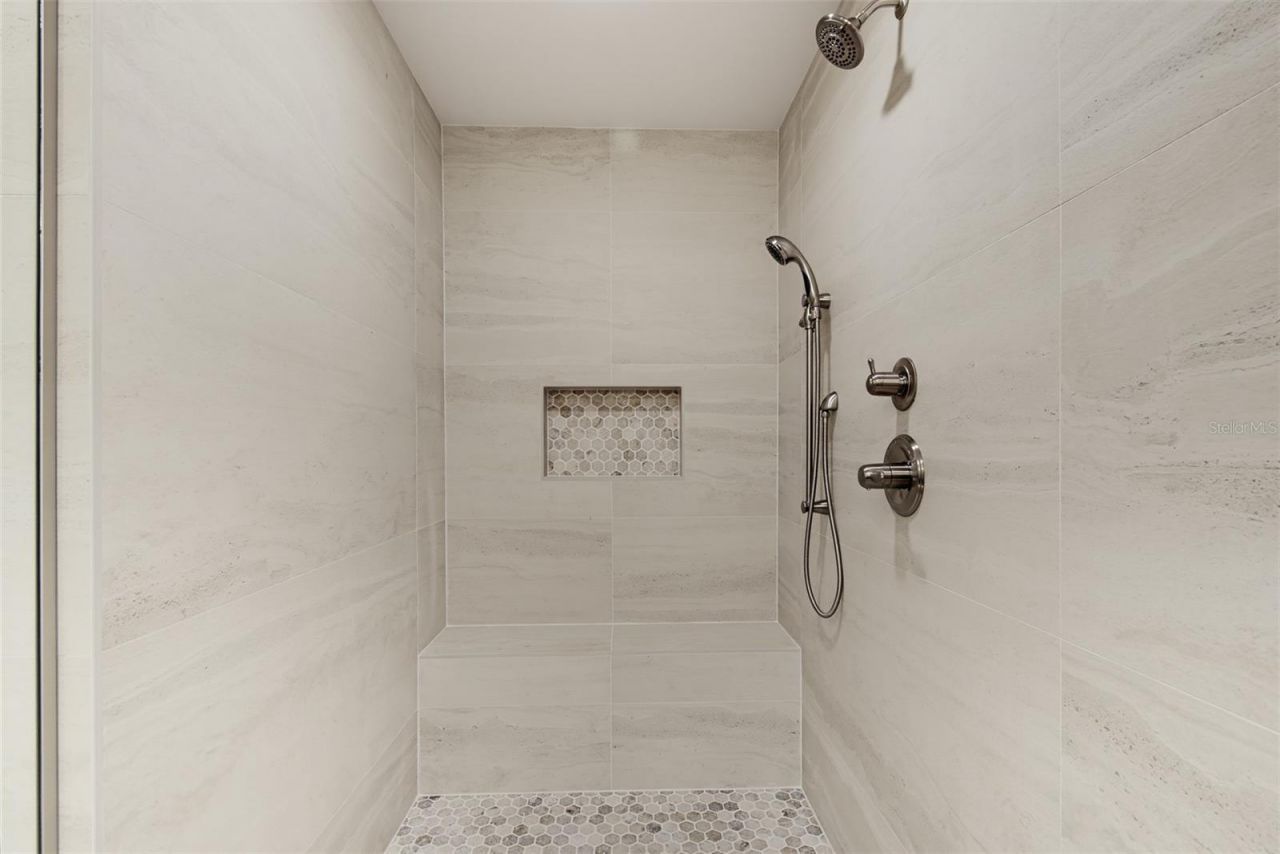 646 Yupon Avenue , New Smyrna Beach, FL 32169 Photo