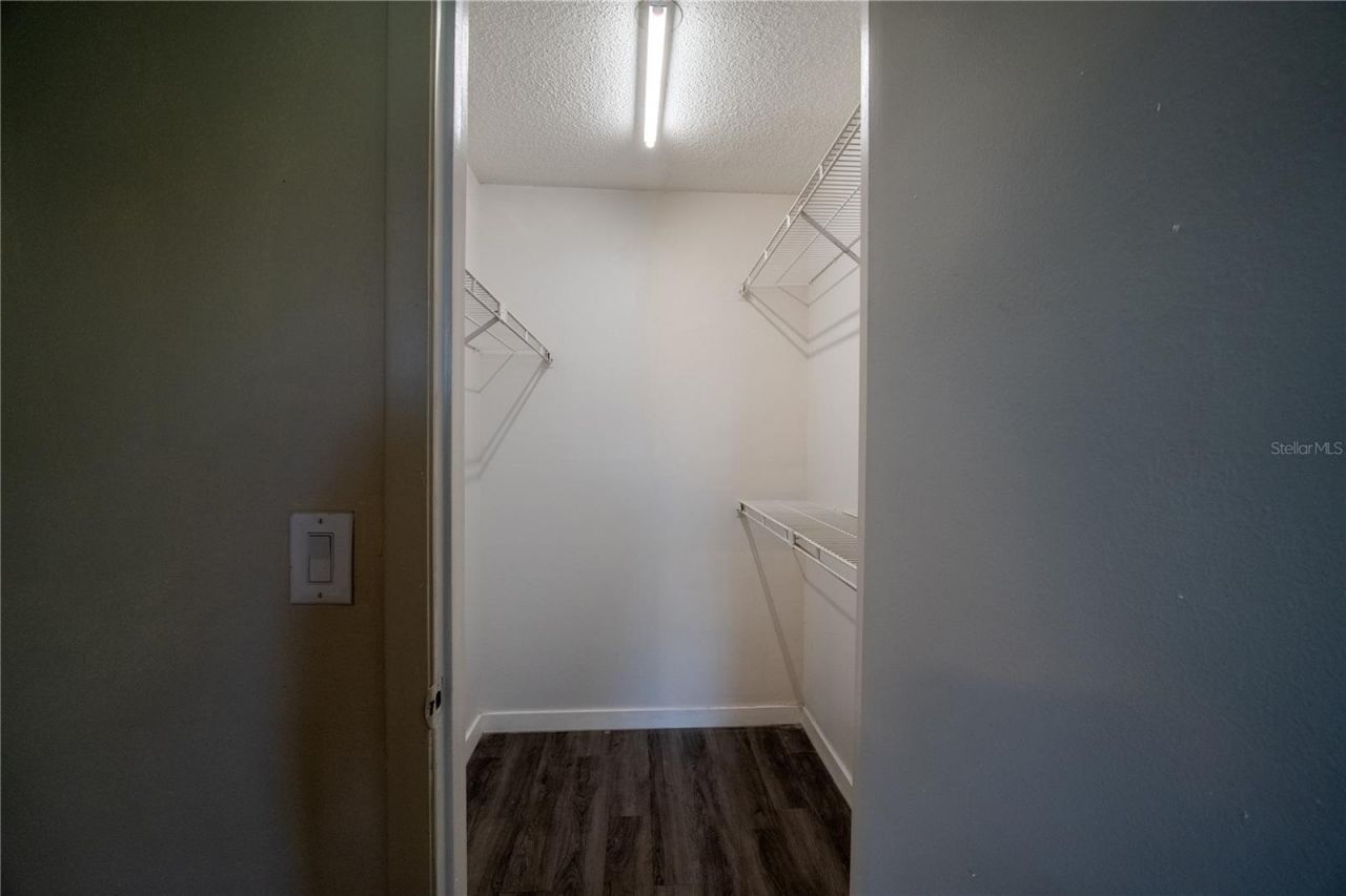 315 Lakepointe Drive , Unit 204, Altamonte Springs, FL 32701 Photo