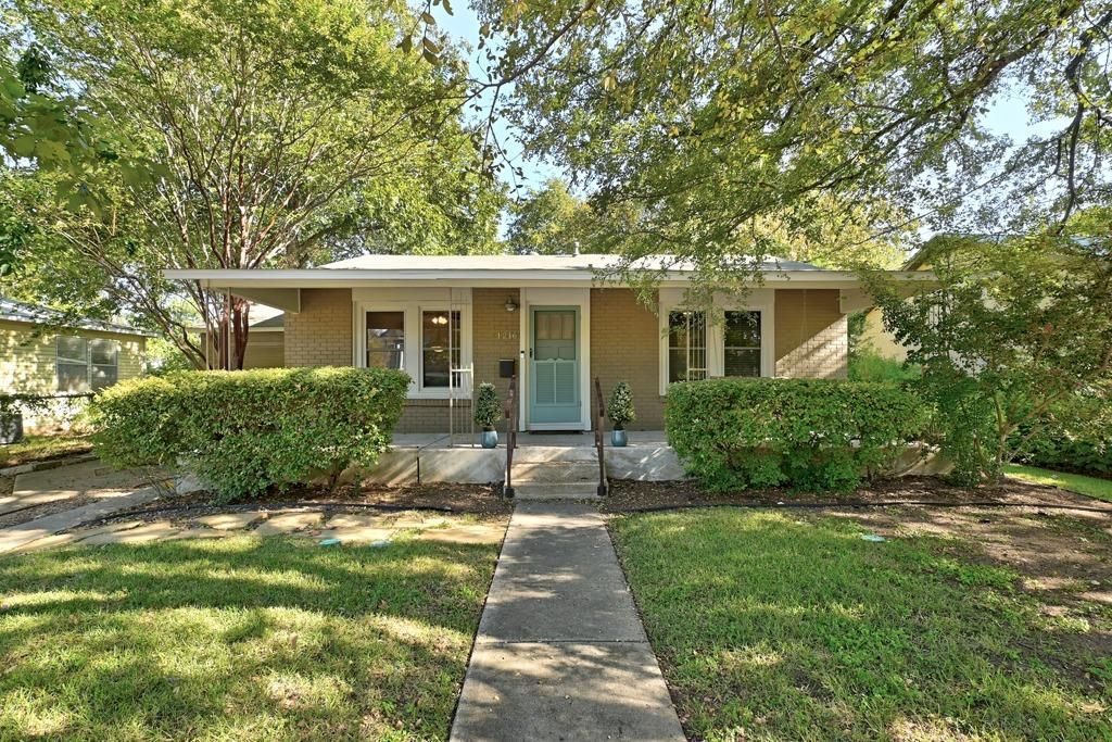 1216 Alegria Rd, Austin, TX 78757 Main Photo