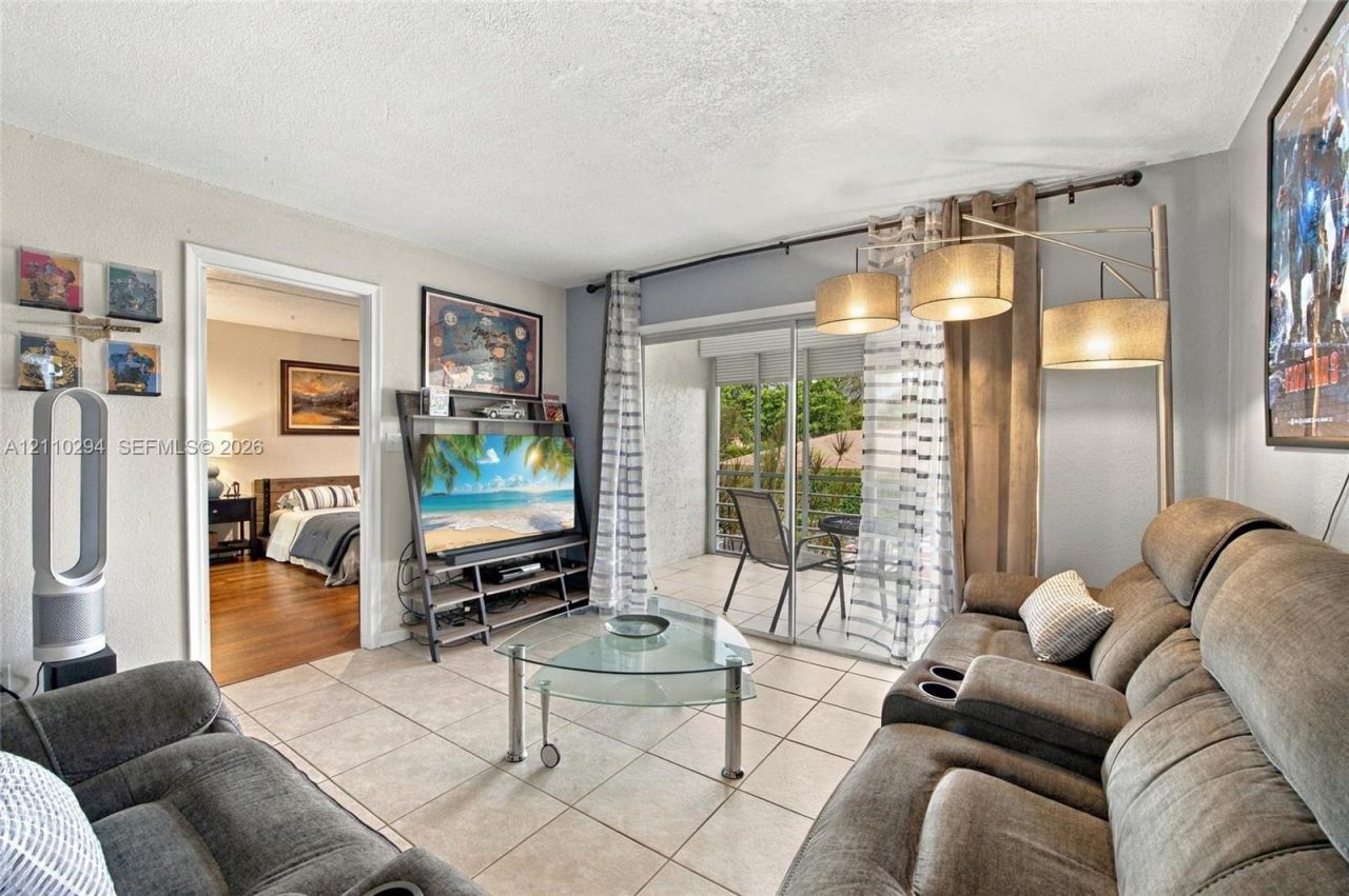 8605 W Sample Rd , Unit 211, Coral Springs, FL 33065 Photo