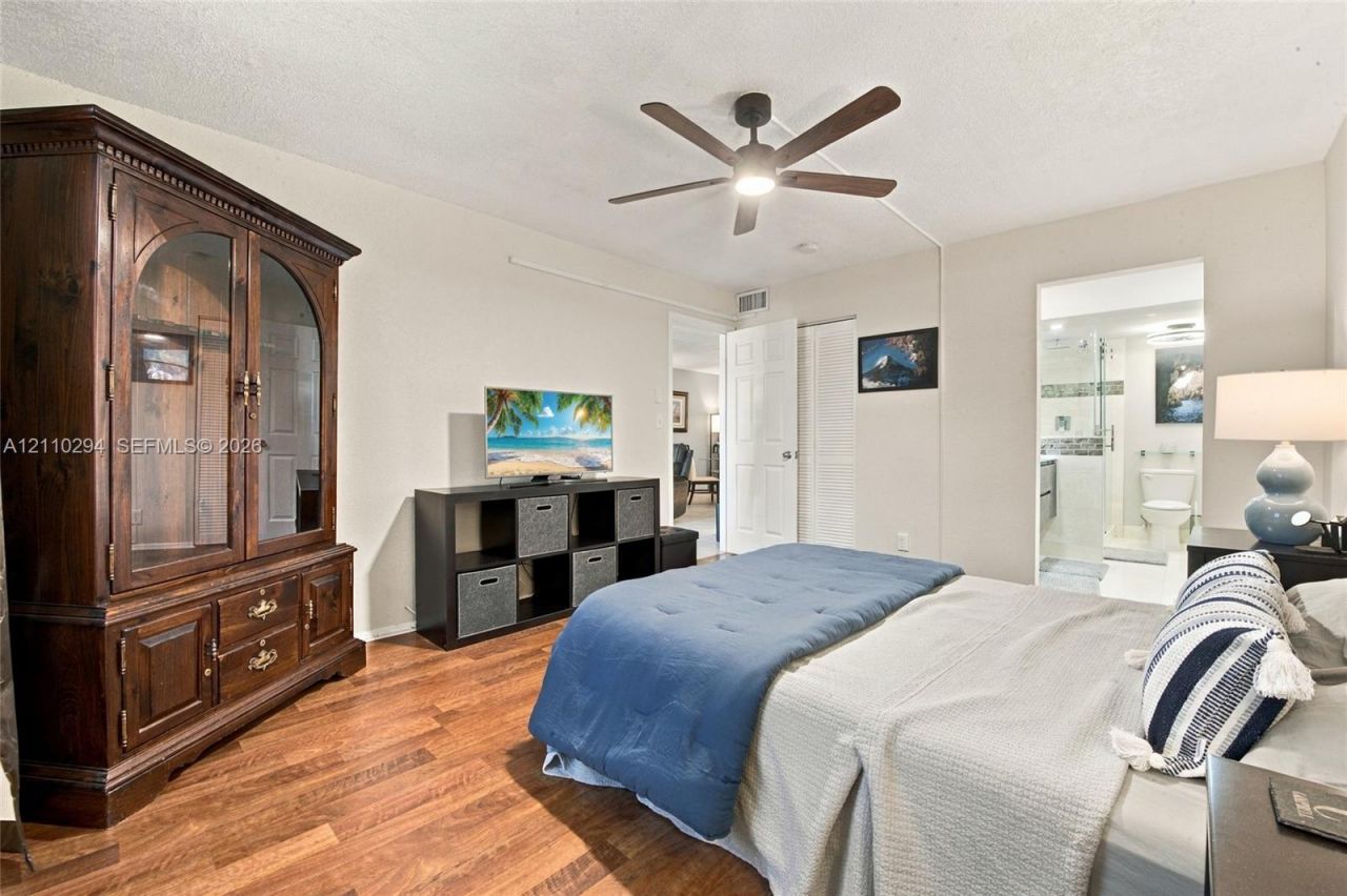 8605 W Sample Rd , Unit 211, Coral Springs, FL 33065 Photo
