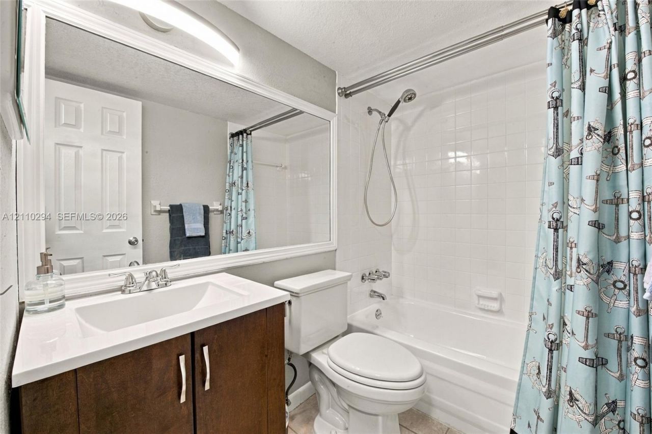 8605 W Sample Rd , Unit 211, Coral Springs, FL 33065 Photo
