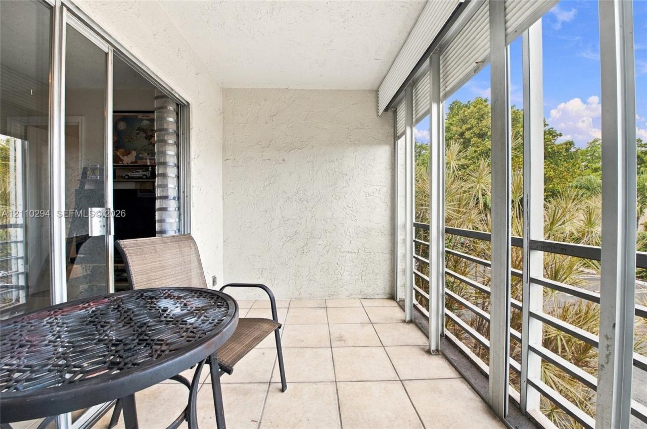 8605 W Sample Rd , Unit 211, Coral Springs, FL 33065 Photo