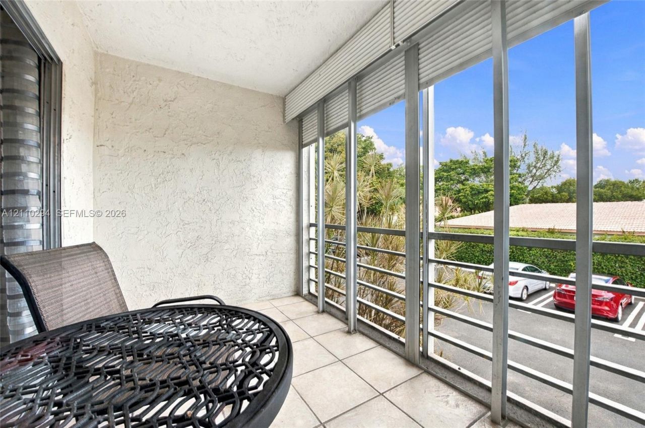 8605 W Sample Rd , Unit 211, Coral Springs, FL 33065 Photo