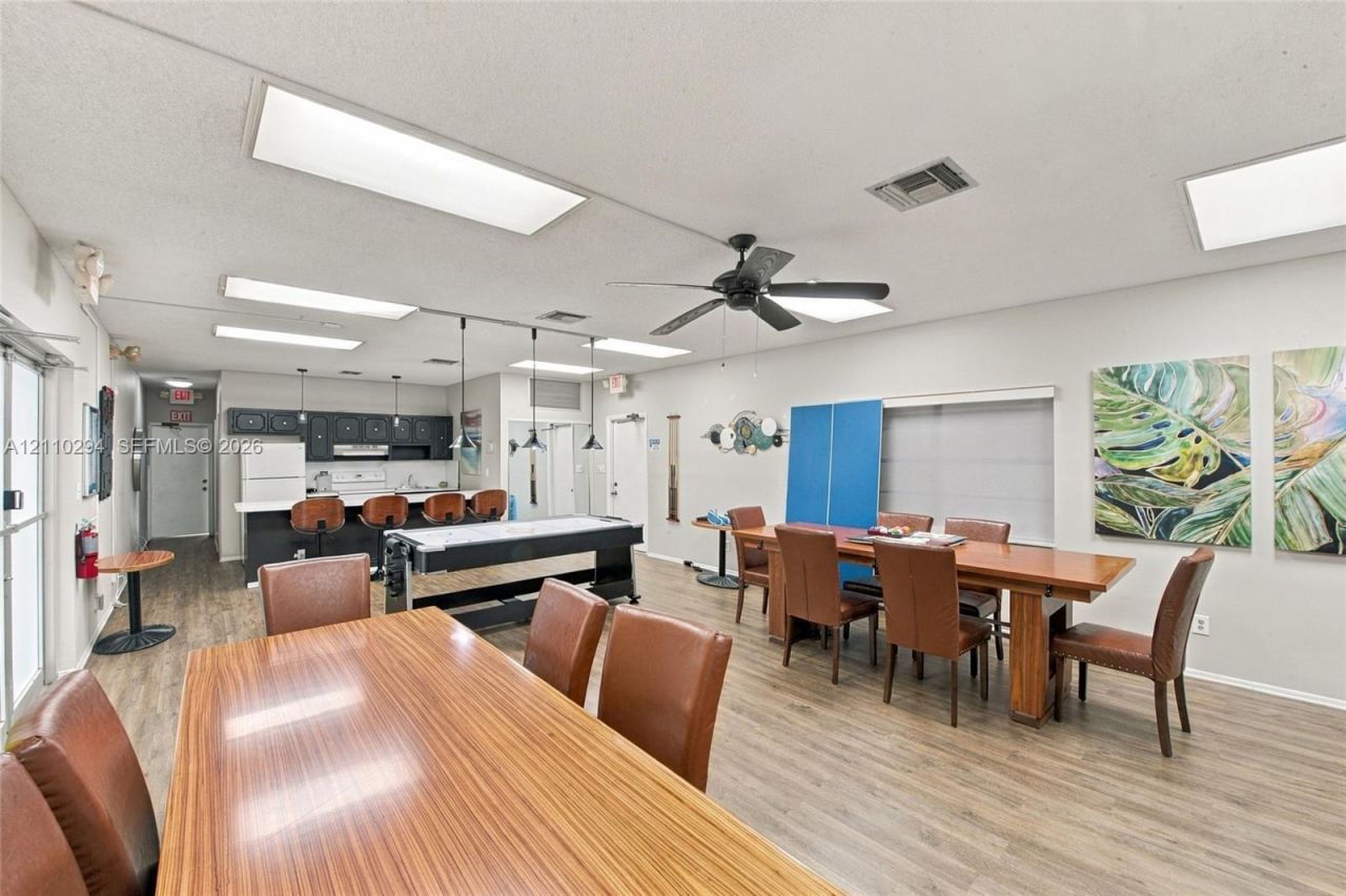 8605 W Sample Rd , Unit 211, Coral Springs, FL 33065 Photo