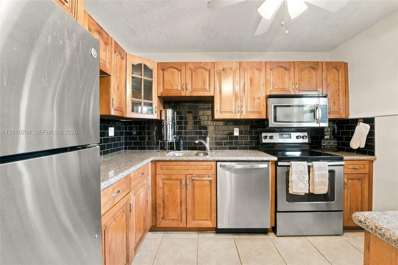 8605 W Sample Rd , Unit 211, Coral Springs, FL 33065 Photo