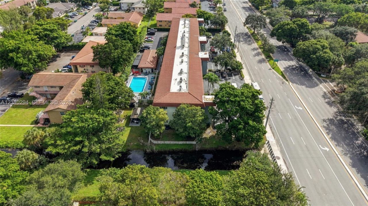8605 W Sample Rd , Unit 211, Coral Springs, FL 33065 Photo