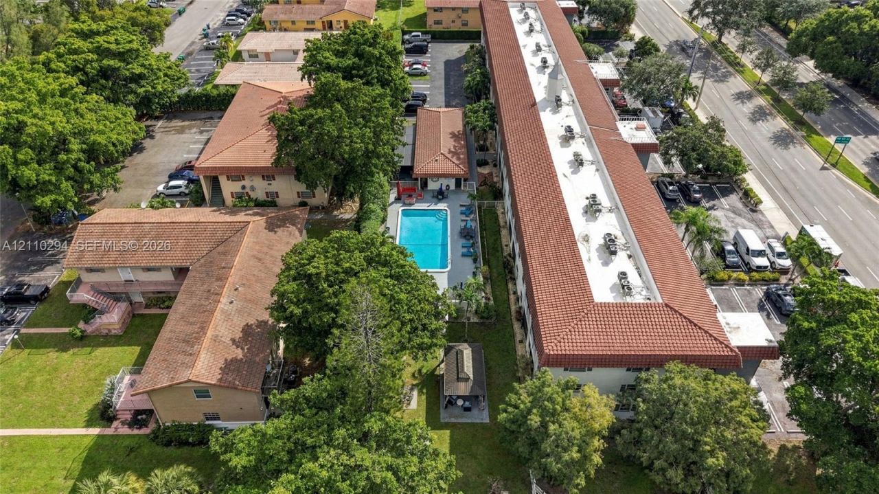 8605 W Sample Rd , Unit 211, Coral Springs, FL 33065 Photo