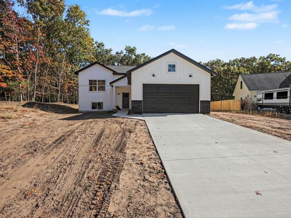 840 Morgan Drive, Belding, MI 48809