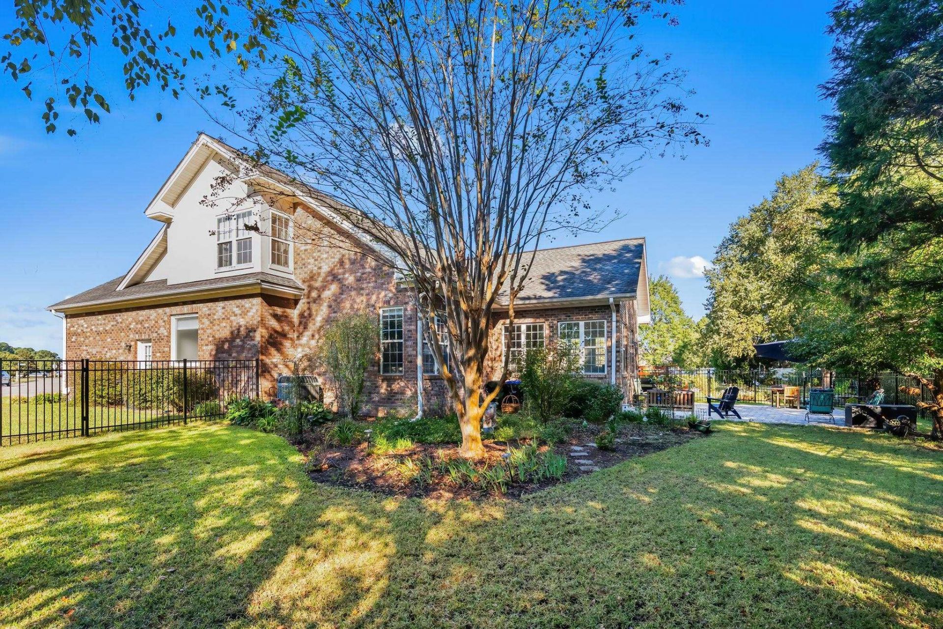 607 Clandon Ct. Photo 20