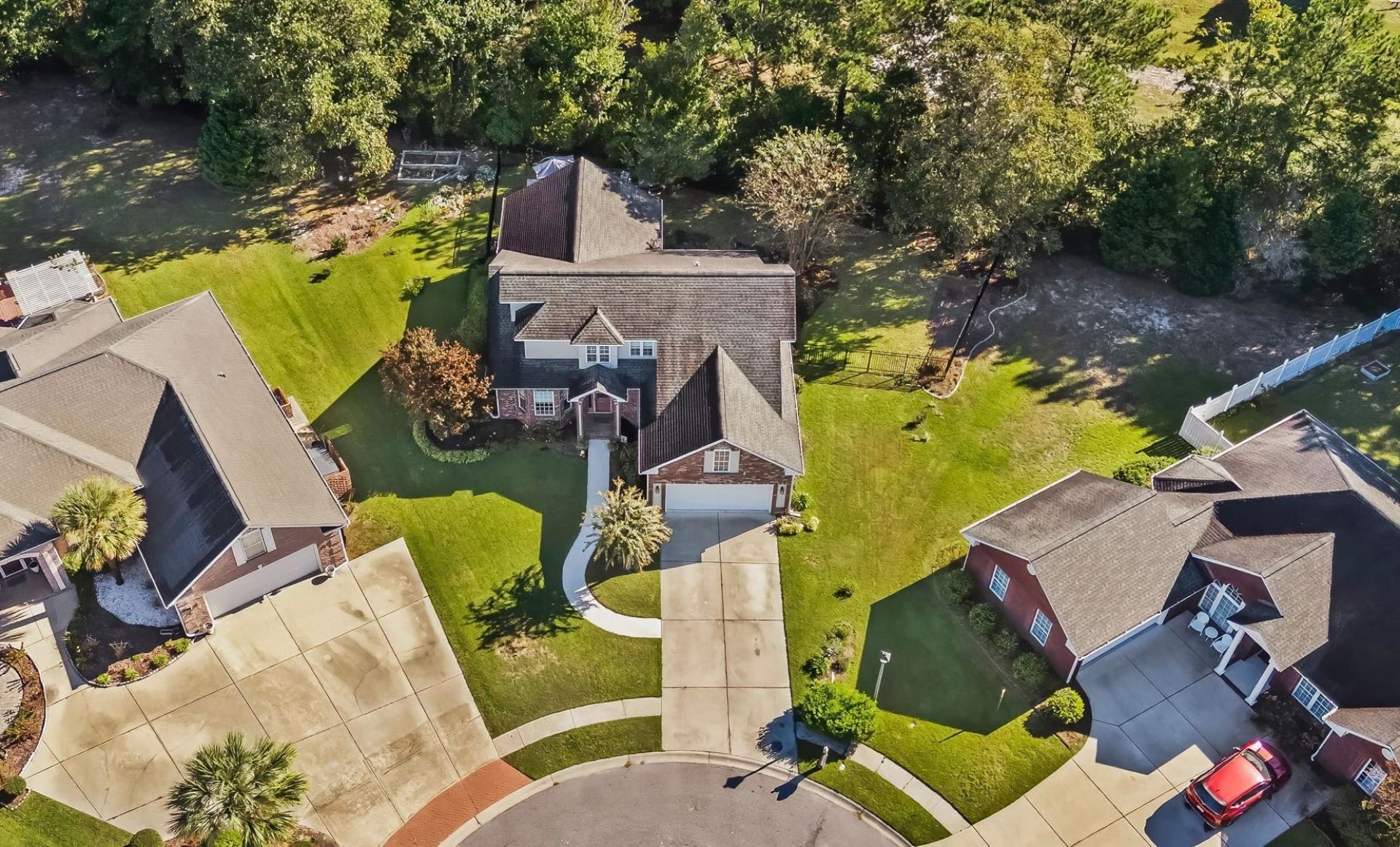 607 Clandon Ct. Photo 40