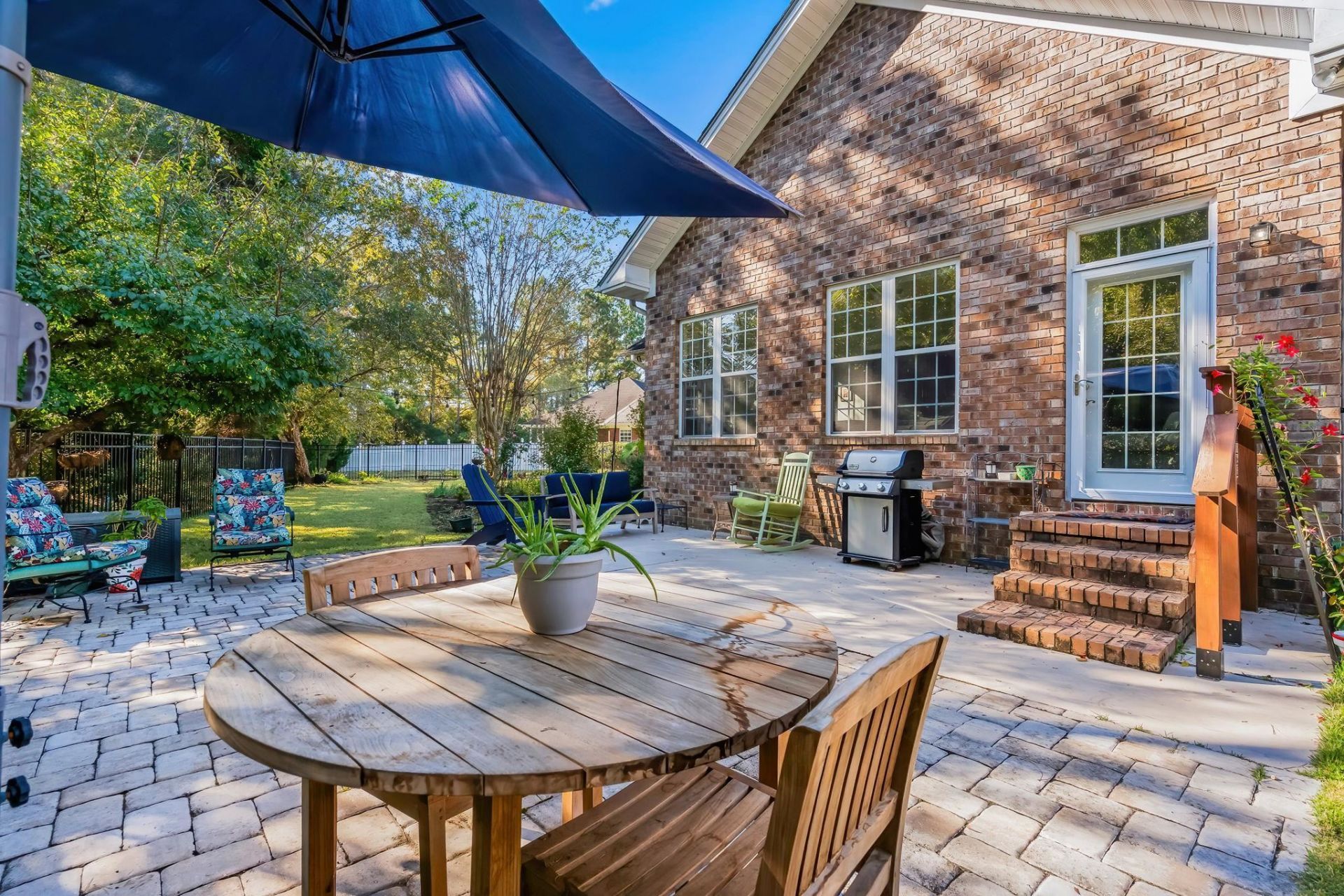 607 Clandon Ct. Photo 48