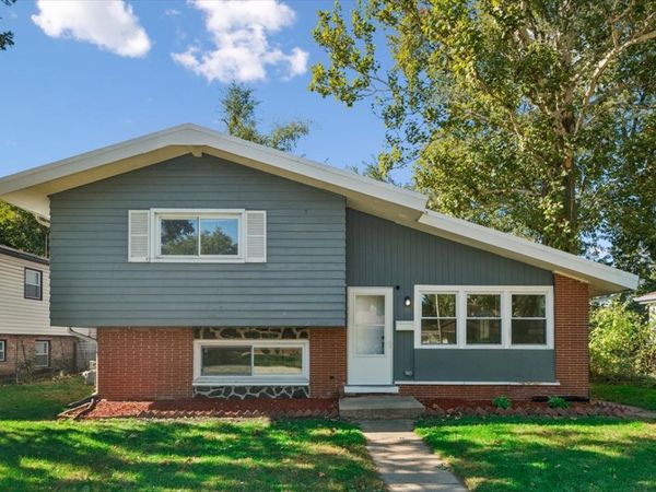15218 Hastings Drive , Dolton, IL 60419