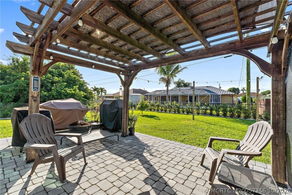 180 SW Felix Avenue , Port Saint Lucie, FL 34953 Photo