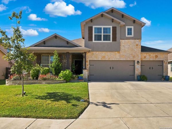 733 GRAY CLOUD DR, New Braunfels, TX 78130