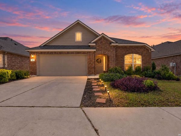 561 SADDLE BACK TRL, Cibolo, TX 78108