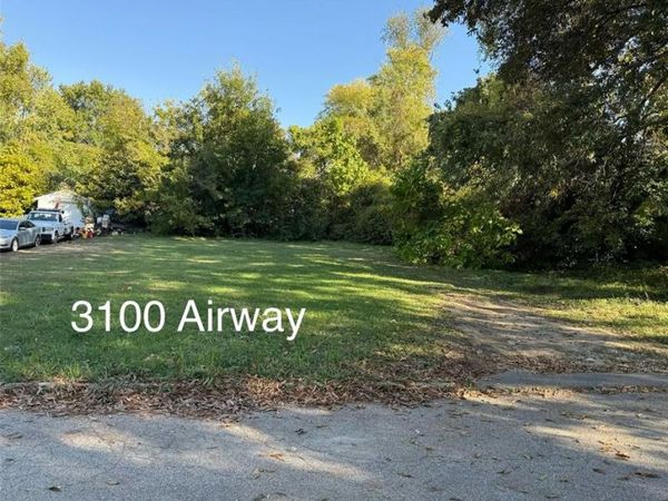3100 Airway Avenue , Breckenridge Hills, MO 63114