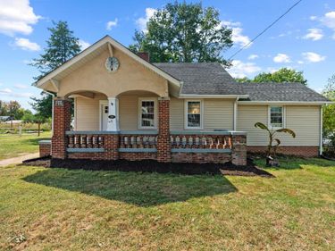 212 High Street, Appomattox, VA 24522