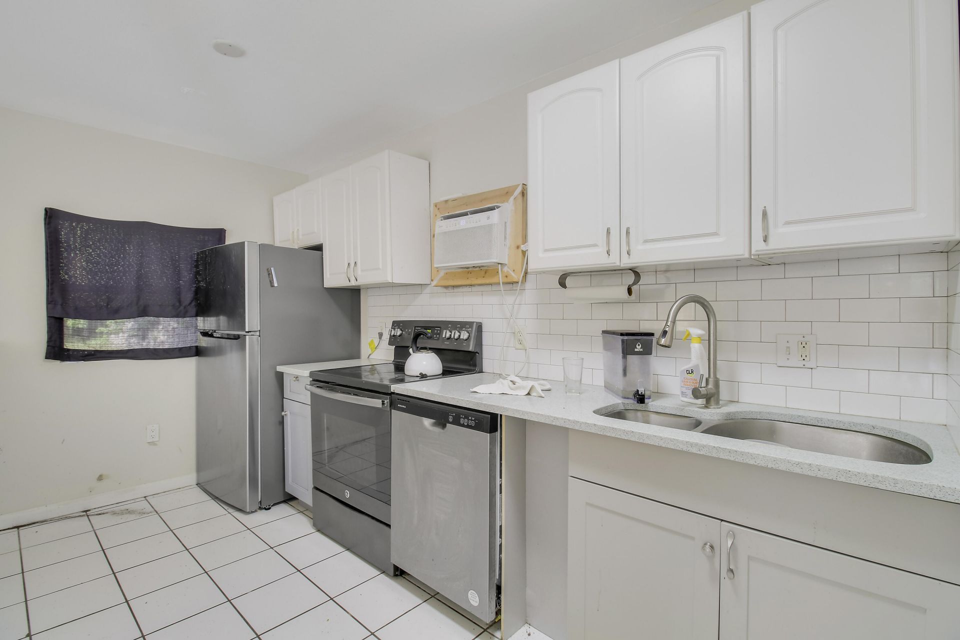 354 Baysinger Avenue, Unit A, Fort Pierce, FL 34982 Photo