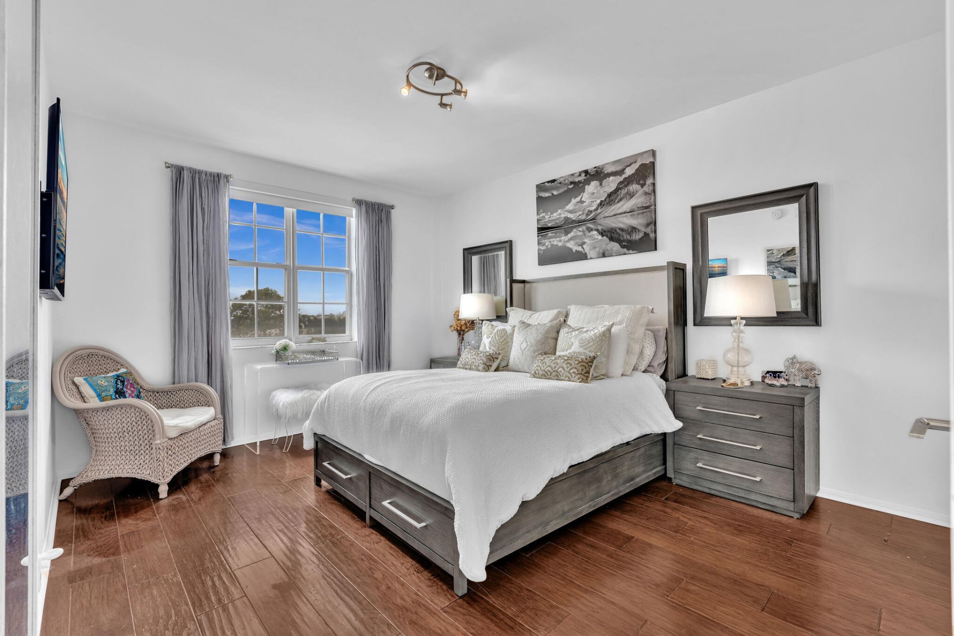616 Clearwater Park Road, Unit 213, West Palm Beach, FL 33401 Photo
