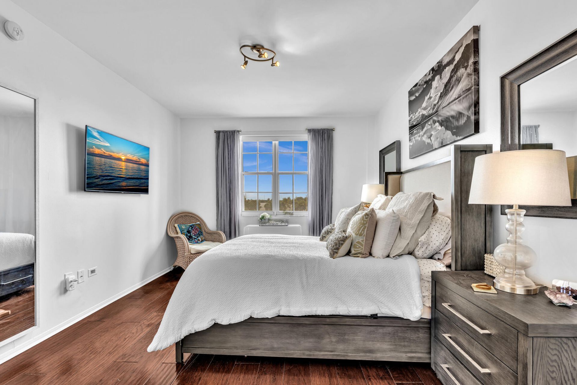 616 Clearwater Park Road, Unit 213, West Palm Beach, FL 33401 Photo