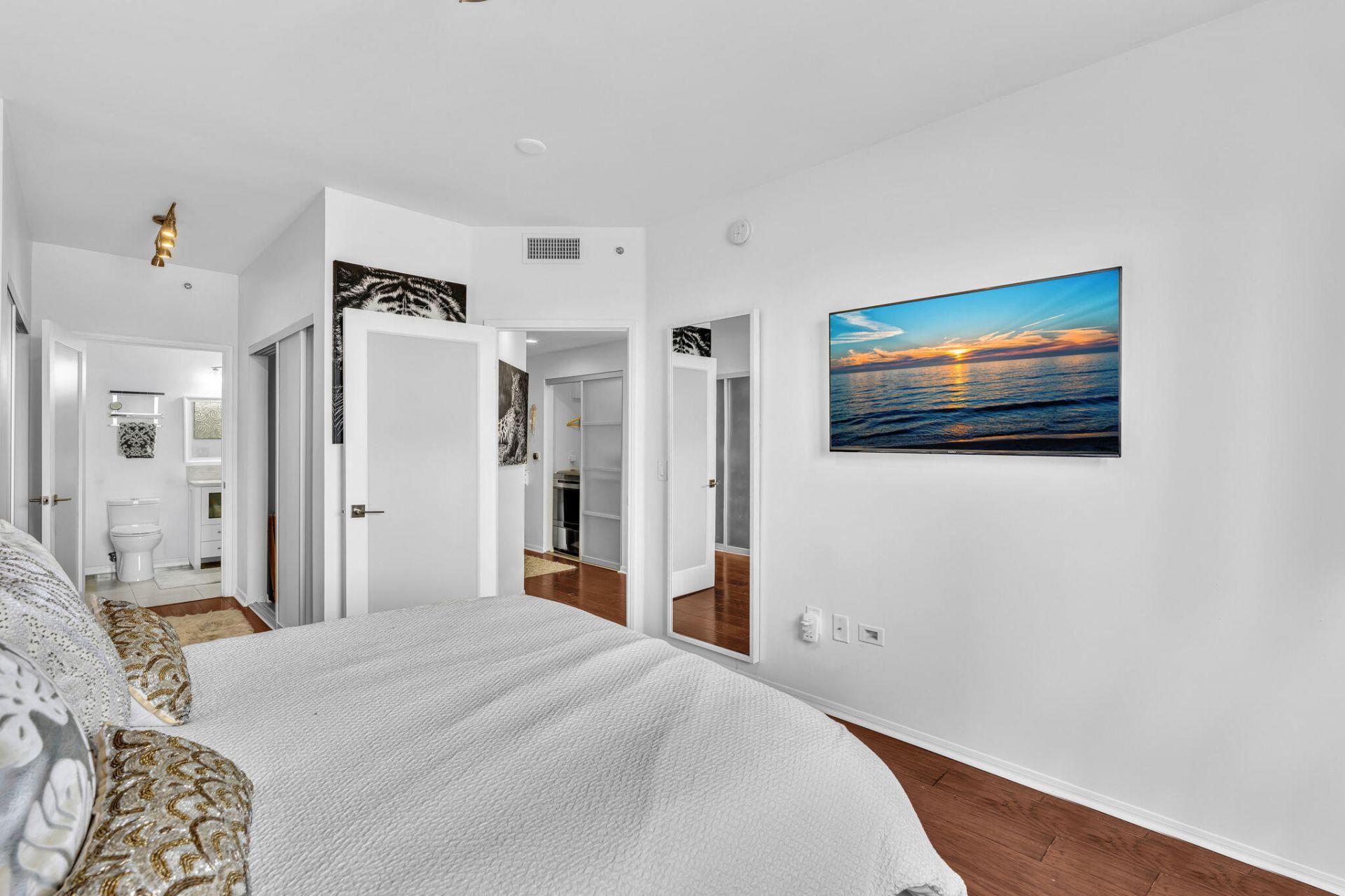 616 Clearwater Park Road, Unit 213, West Palm Beach, FL 33401 Photo