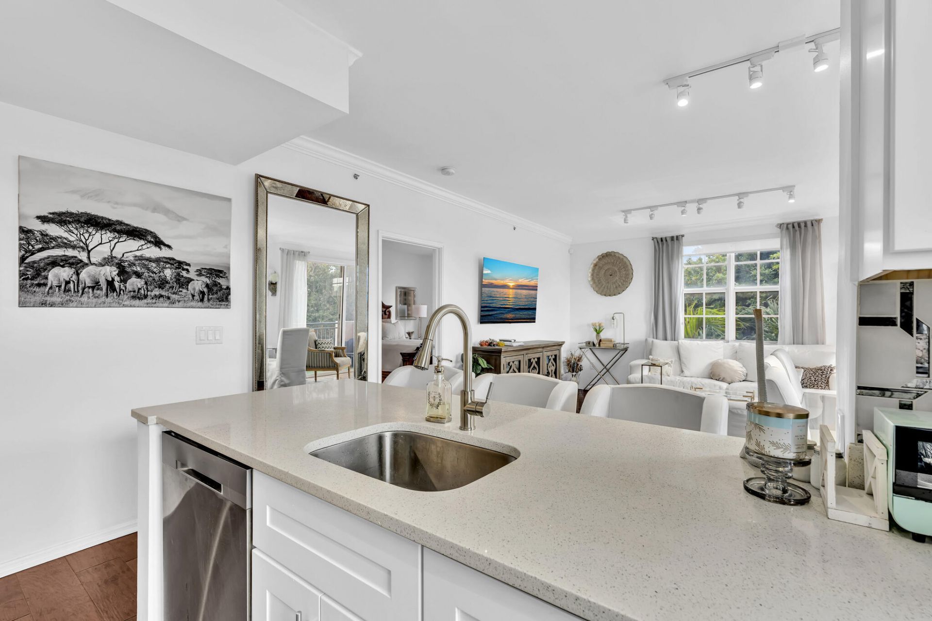 616 Clearwater Park Road, Unit 213, West Palm Beach, FL 33401 Photo