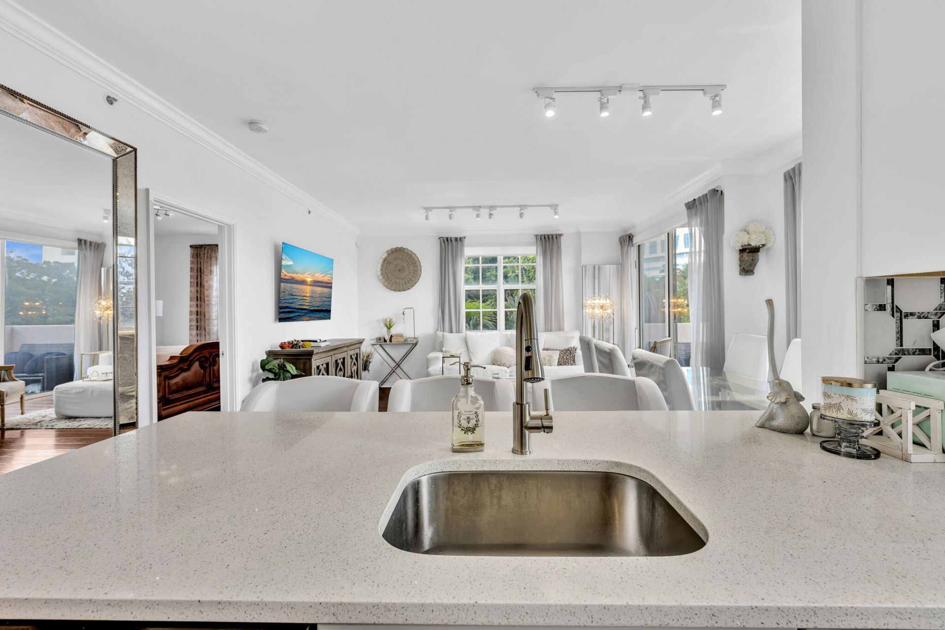 616 Clearwater Park Road, Unit 213, West Palm Beach, FL 33401 Photo