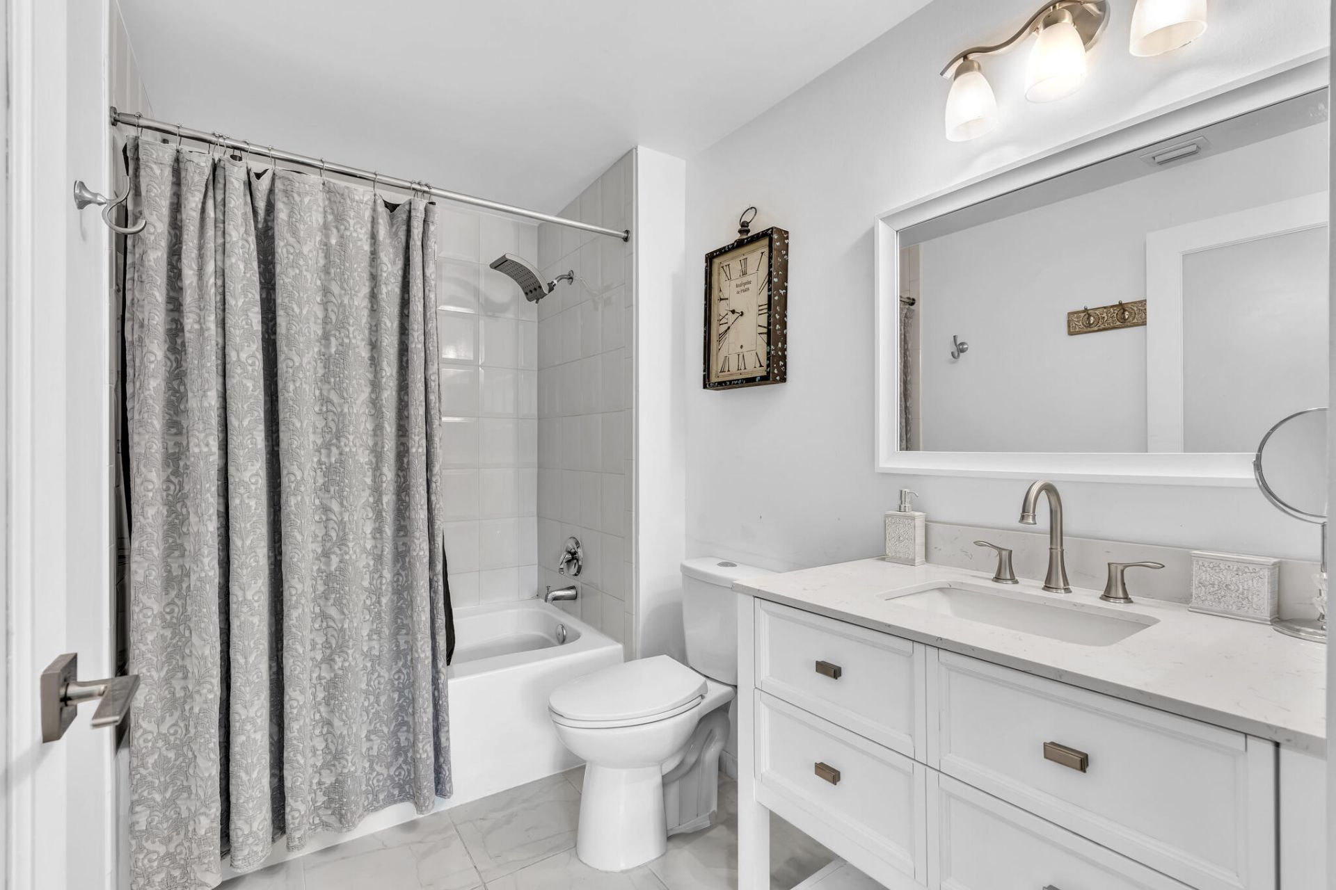 616 Clearwater Park Road, Unit 213, West Palm Beach, FL 33401 Photo