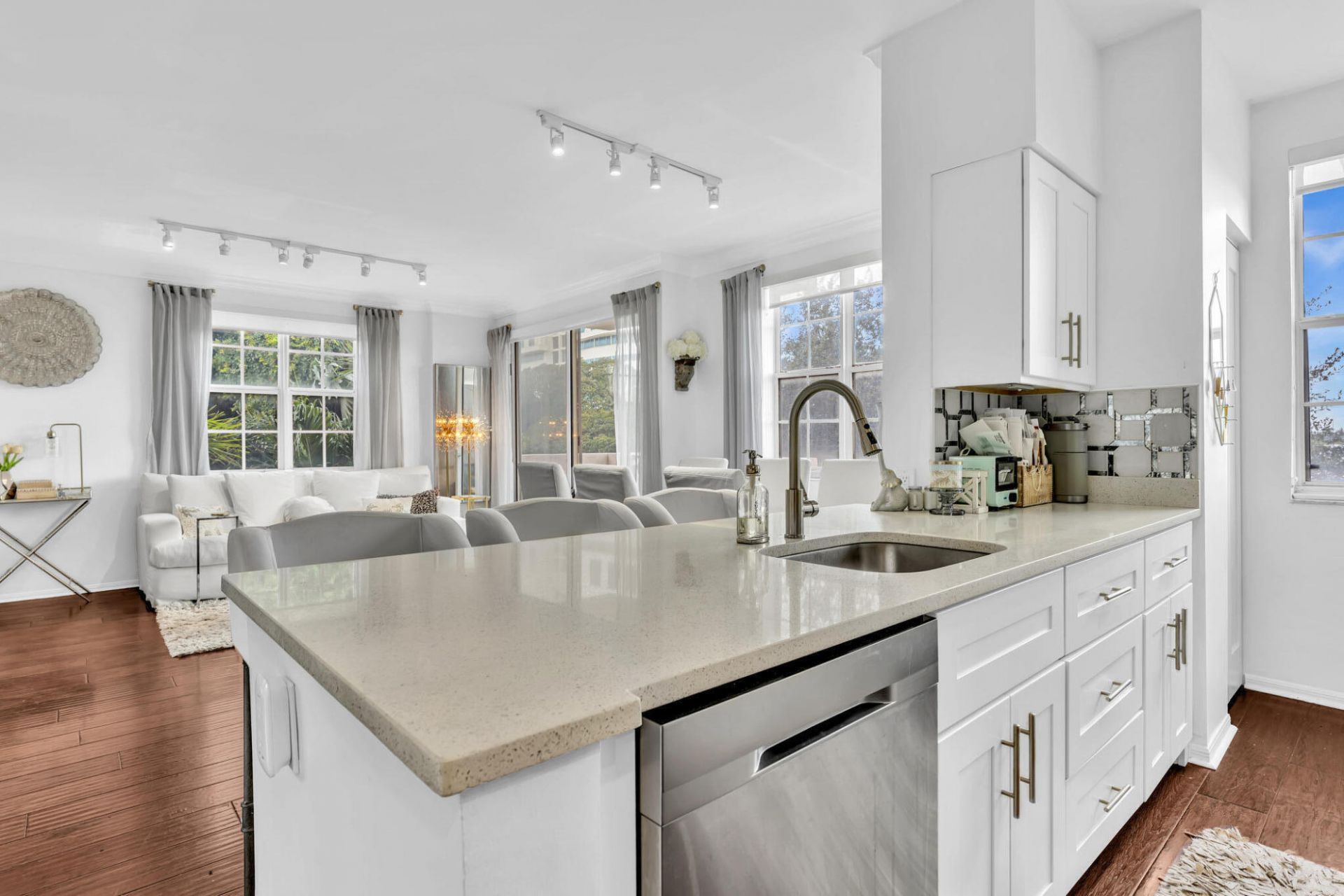 616 Clearwater Park Road, Unit 213, West Palm Beach, FL 33401 Photo
