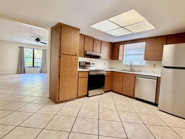 9121 E HIGHLAND PINES Drive, Palm Beach Gardens, FL 33418