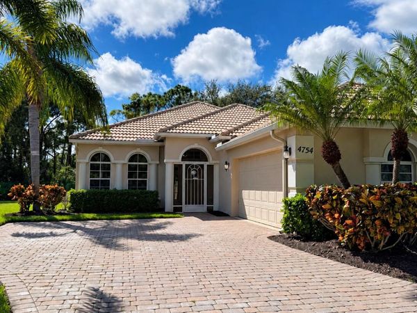4754 NW Red Maple Drive, Jensen Beach, FL 34957