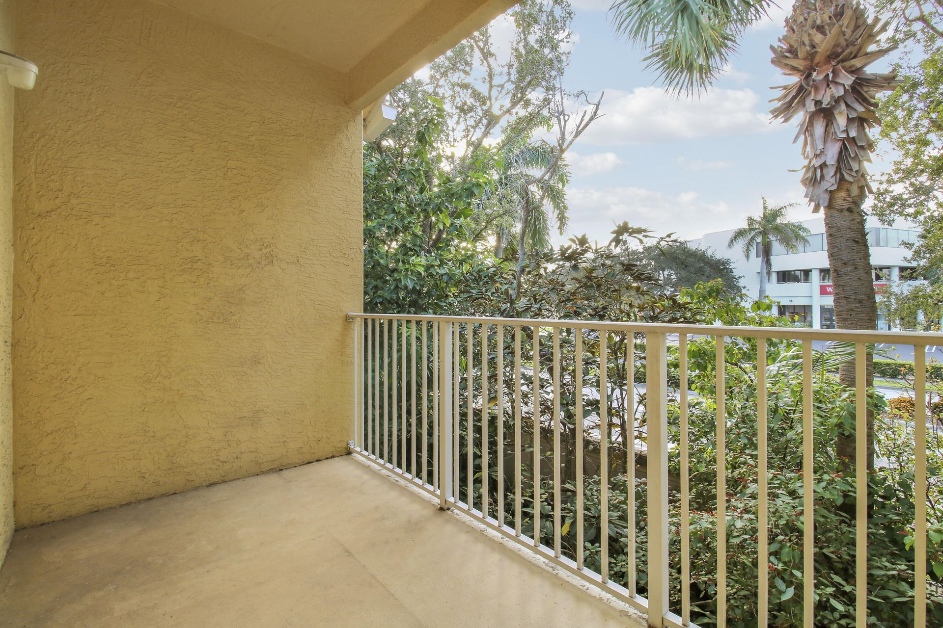 111 Lighthouse Circle, Unit H, Tequesta, FL 33469 Photo