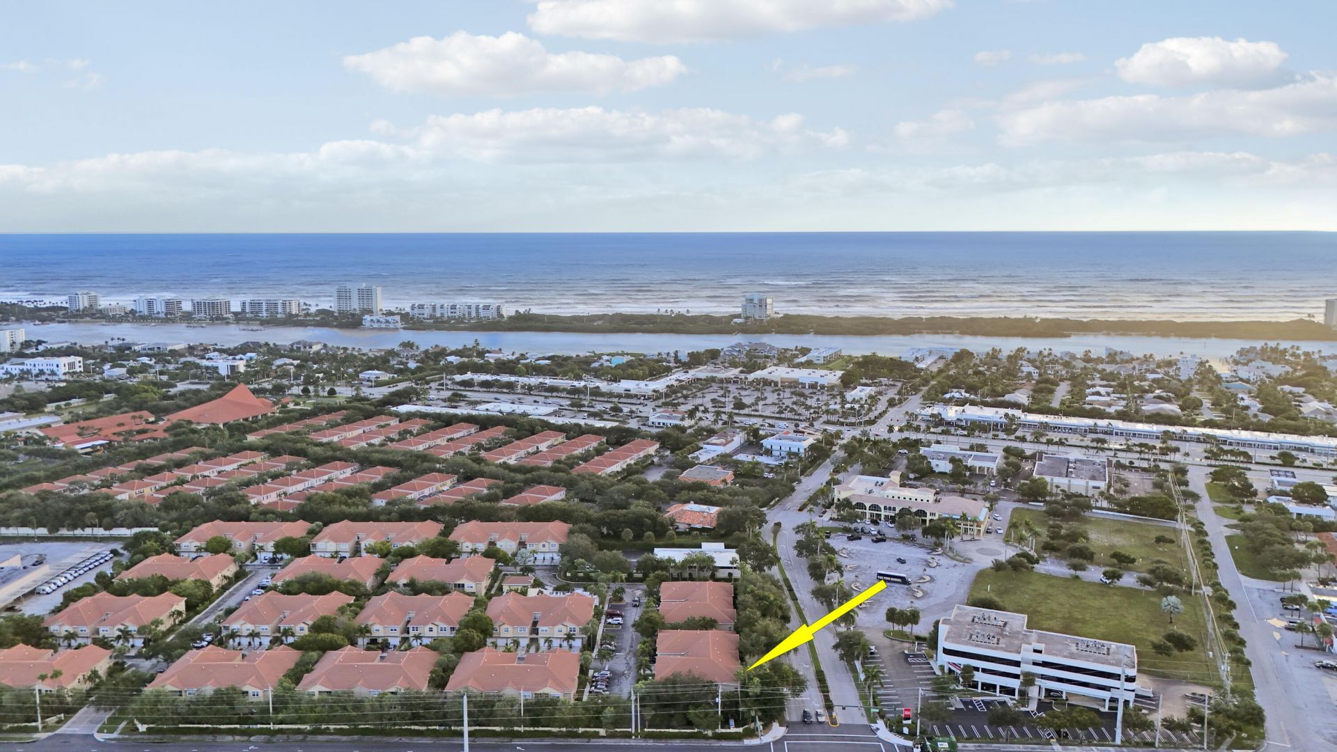 111 Lighthouse Circle, Unit H, Tequesta, FL 33469 Photo