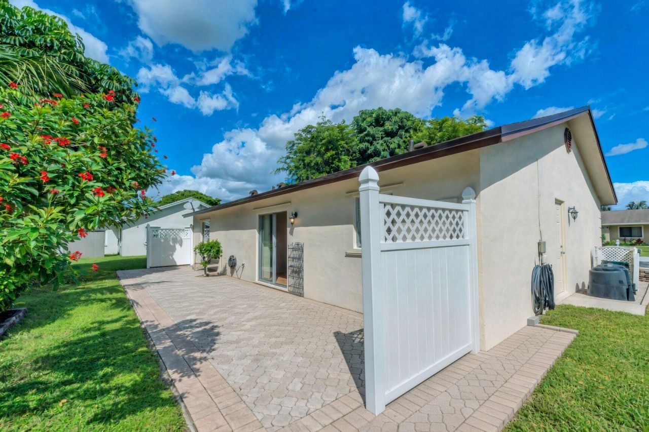19323 Liberty Road, Boca Raton, FL 33434 Photo