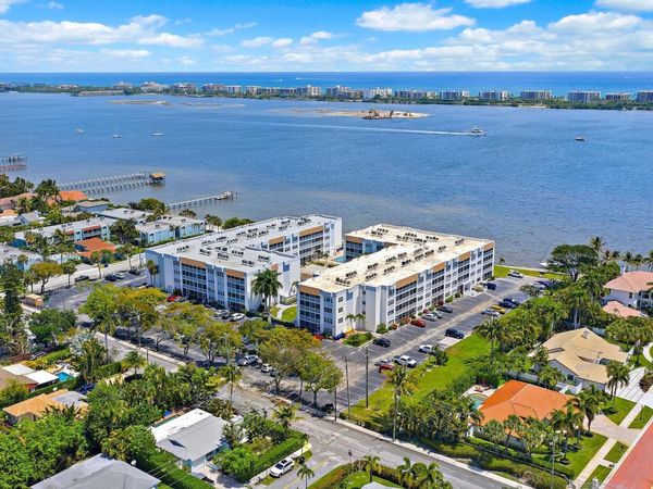 1516 S LAKESIDE Drive, Unit 106, Lake Worth Beach, FL 33460