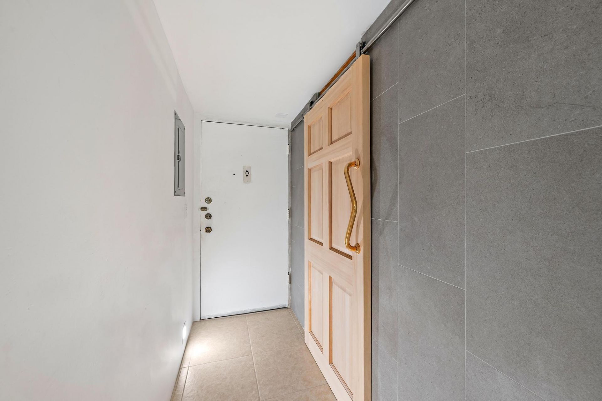 1516 S Lakeside Drive, Unit 106, Lake Worth Beach, FL 33460 Photo