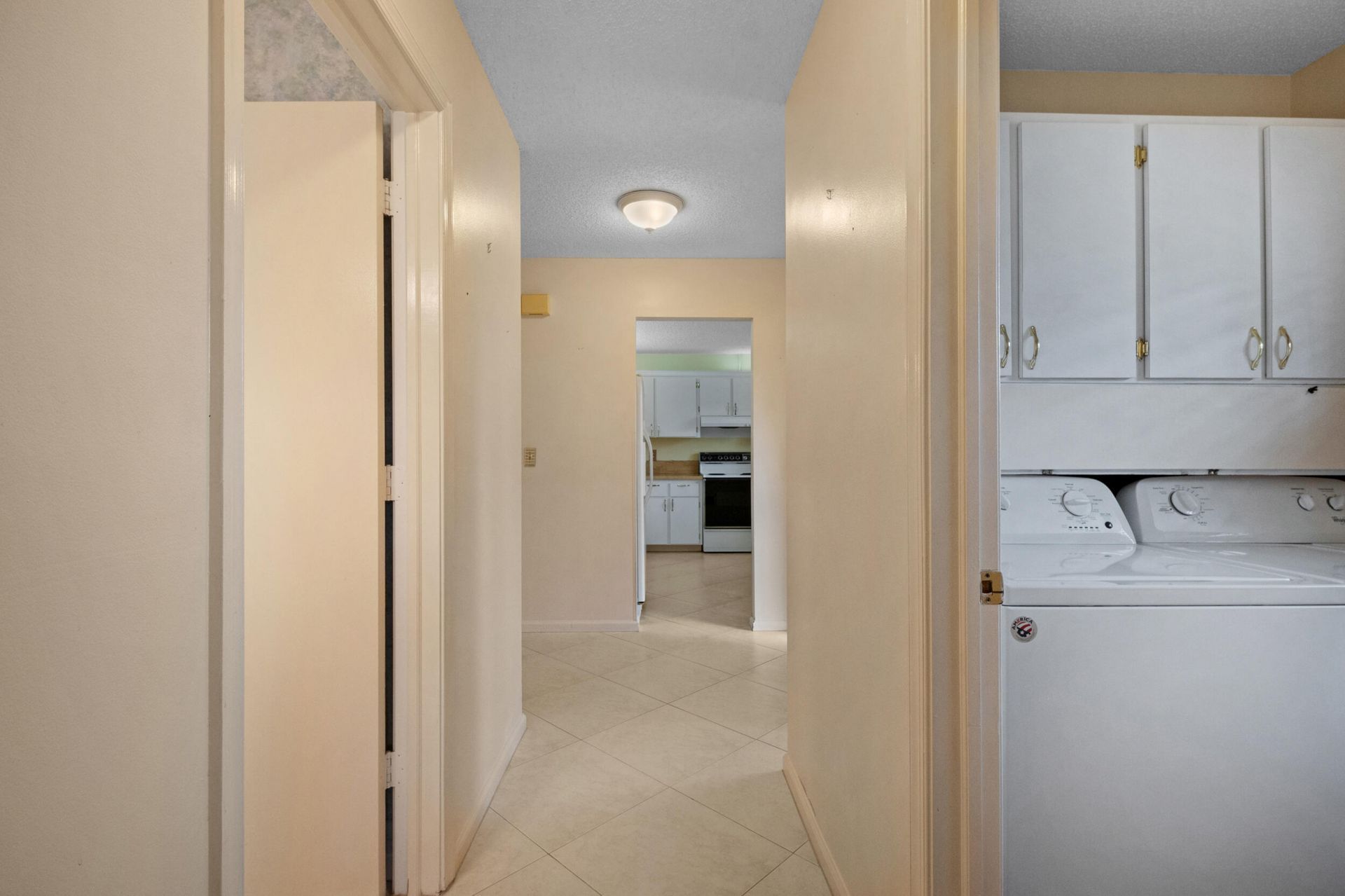 8949 SW 22nd Street, Unit B, Boca Raton, FL 33433 Photo