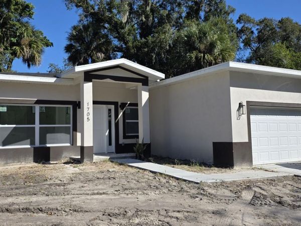 1705 45TH Avenue, Vero Beach, FL 32966