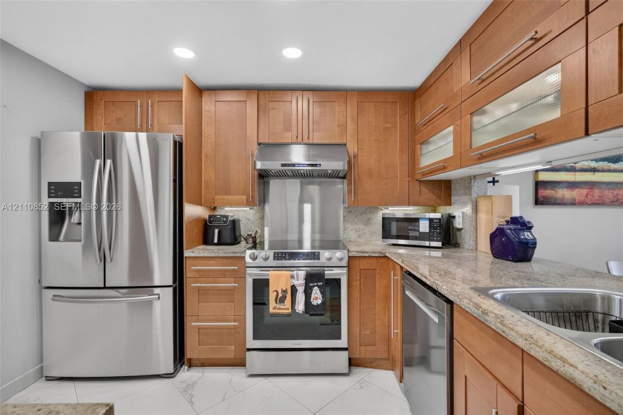 7500 NW 1st Ct , Unit 302-3, Plantation, FL 33317 Photo
