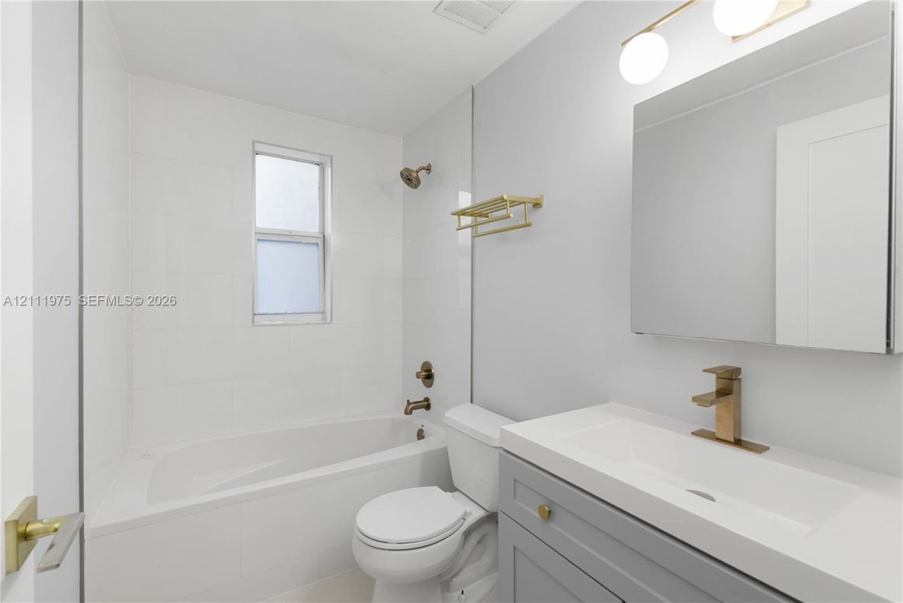 1542 Drexel Ave , Unit 206, Miami Beach, FL 33139 Photo