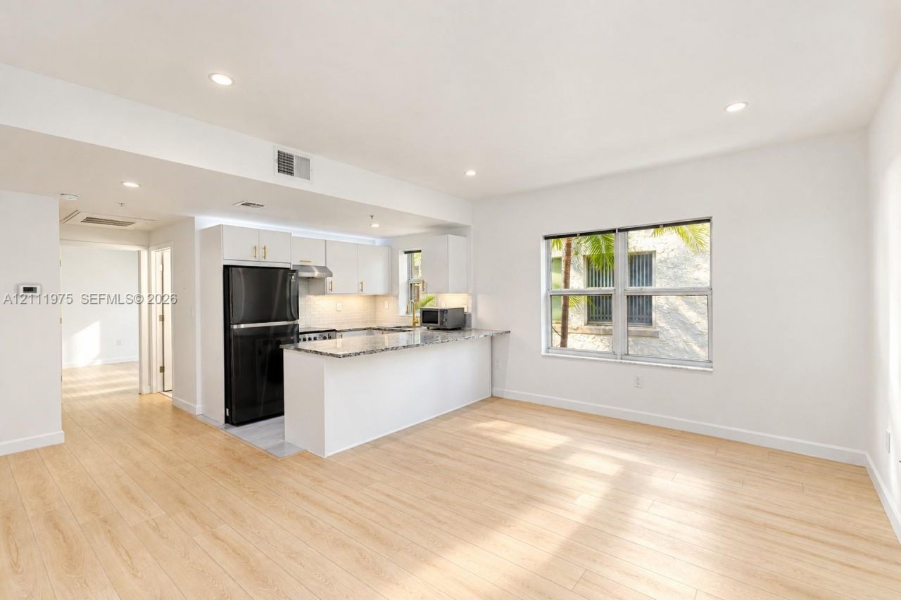 1542 Drexel Ave , Unit 206, Miami Beach, FL 33139 Photo