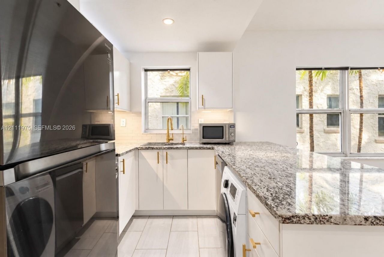 1542 Drexel Ave , Unit 206, Miami Beach, FL 33139 Photo