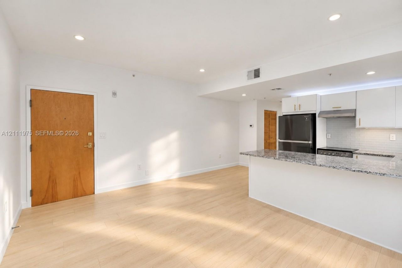 1542 Drexel Ave , Unit 206, Miami Beach, FL 33139 Photo