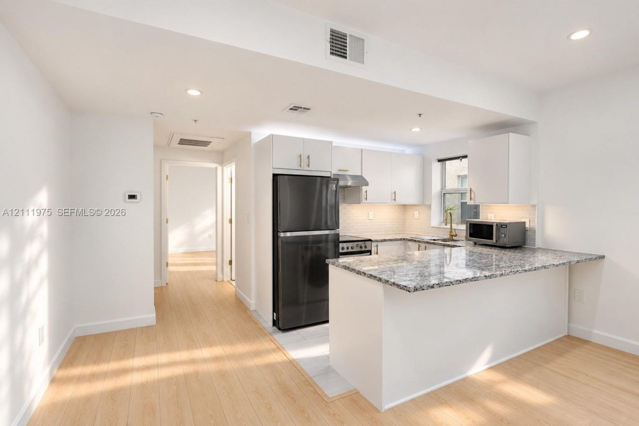 1542 Drexel Ave , Unit 206, Miami Beach, FL 33139 Photo