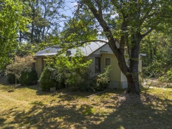 136 Dills Ln , Old Fort, TN 37362
